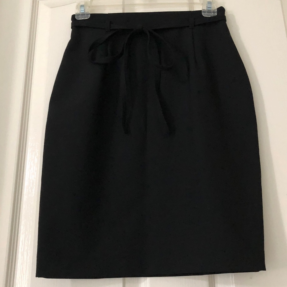 ❌S⛔️LD‼️ EUC Bisou Bisou Pencil Skirt